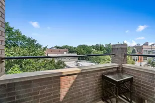 1109 W Belmont Ave, Chicago, IL 60657 - Photo 8