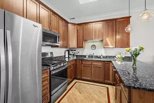 1109 W Belmont Ave, Chicago, IL 60657 - Photo 12