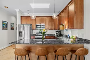 1109 W Belmont Ave, Chicago, IL 60657 - Photo 10