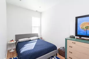 1740 W Henderson St, Chicago, IL 60657 - Photo 16