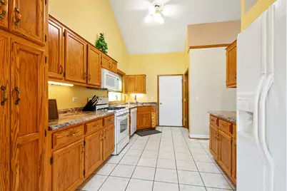 22703 Lawndale Avenue, Richton Park, IL 60471 - Photo 10
