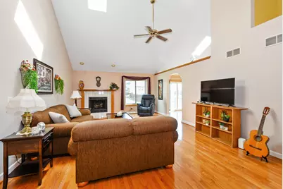 22703 Lawndale Avenue, Richton Park, IL 60471 - Photo 6