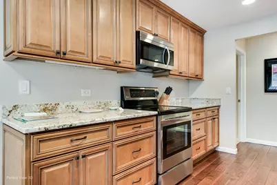 1250 Rudolph Road #4E, Northbrook, IL 60062 - Photo 10
