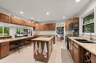 2975 Arrowwood Trail, Riverwoods, IL 60015 - Photo 16
