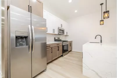 1052 N Central Park Avenue, Chicago, IL 60651 - Photo 6