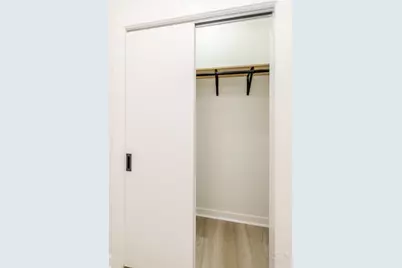 1052 N Central Park Avenue, Chicago, IL 60651 - Photo 20