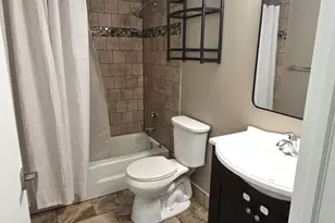 10840 S Kilpatrick Ave, Oak Lawn, IL 60453 - Photo 10