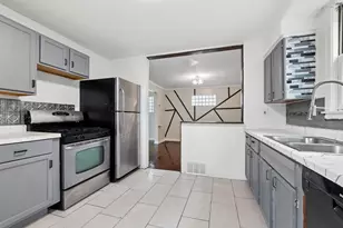 49 Parkside Ave, Chicago Heights, IL 60411 - Photo 8