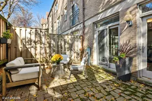 2715 N Janssen Ave, Chicago, IL 60614 - Photo 30