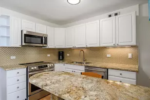1660 N Lasalle Dr, Chicago, IL 60614 - Photo 10