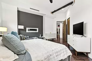 2029 W George St, Chicago, IL 60618 - Photo 24