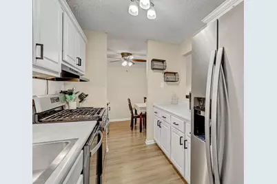 1206 S New Wilke Road #403, Arlington Heights, IL 60005 - Photo 6