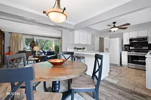 2257 Woodland Cir, Naperville, IL 60565 - Photo 4