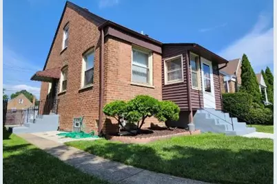 11346 S Avenue G Street, Chicago, IL 60617 - Photo 2