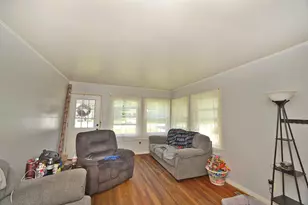 1209 Retz Dr, Ottawa, IL 61350 - Photo 4