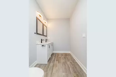 6334 S Langley Avenue #3, Chicago, IL 60637 - Photo 8