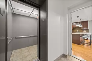 1921 W Diversey Pkwy, Chicago, IL 60614 - Photo 18