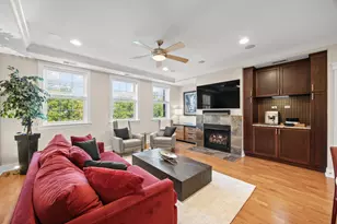 1921 W Diversey Pkwy, Chicago, IL 60614 - Photo 2