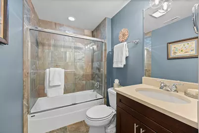 1921 W Diversey Parkway #402, Chicago, IL 60614 - Photo 16