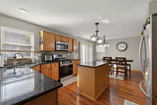 1134 Spinnaker St, Pingree Grove, IL 60140 - Photo 6