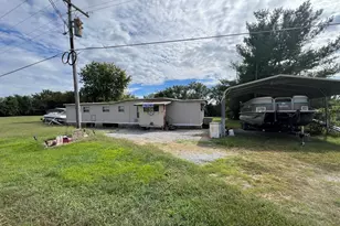 40 Nile Ln, Creal Springs, IL 62922 - Photo 2