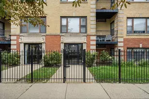 2700 W Cortland Ave, Chicago, IL 60647 - Photo 1