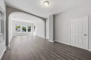 5135 S Wood St, Chicago, IL 60609 - Photo 6