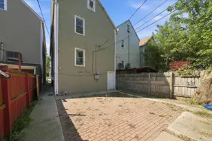 5135 S Wood St, Chicago, IL 60609 - Photo 18