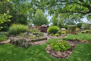 808 Lyndhurst Ct, Naperville, IL 60563 - Photo 34