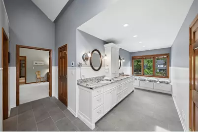 808 Lyndhurst Court, Naperville, IL 60563 - Photo 20