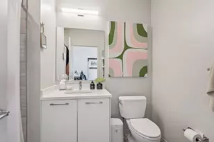 8 E Huron St, Chicago, IL 60611 - Photo 6