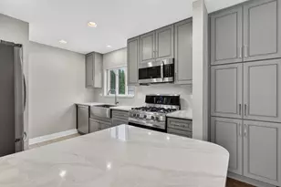 1636 N 75th Ct, Elmwood Park, IL 60707 - Photo 8