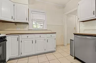 1842 Crosby, Rockford, IL 61107 - Photo 8