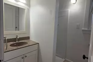 330 W Sycamore Street W, Sycamore, IL 60178 - Photo 12