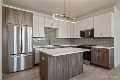 27 W Park Boulevard #101, Villa Park, IL 60181 - Photo 2