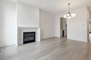 2026 N Orleans St, Chicago, IL 60614 - Photo 8