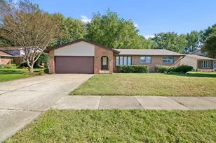 1170 Quail Dr, Bradley, IL 60915 - Photo 1