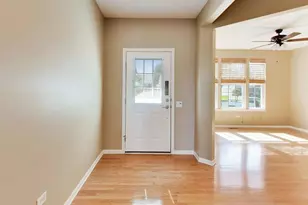 3172 Ravinia Cir, Mundelein, IL 60060 - Photo 6