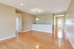 3172 Ravinia Cir, Mundelein, IL 60060 - Photo 10