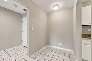 2600 Windsor Mall, Park Ridge, IL 60068 - Photo 10