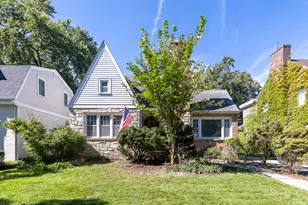 1032 Vernon Ave, Park Ridge, IL 60068 - Photo 1