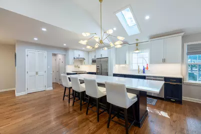 1032 Vernon Avenue, Park Ridge, IL 60068 - Photo 2