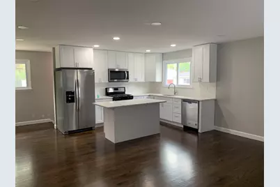 1114 N Crabtree Lane, Mount Prospect, IL 60056 - Photo 2