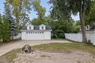 333 E Chicago Ave, Hinsdale, IL 60521 - Photo 24