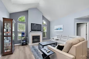 183 Canterbury Ct, Bloomingdale, IL 60108 - Photo 6