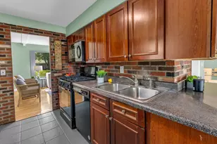 727 Skyline Dr, Barrington, IL 60010 - Photo 12