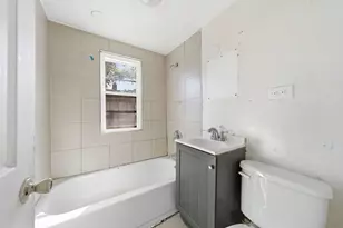 2859 S Homan Ave, Chicago, IL 60623 - Photo 14