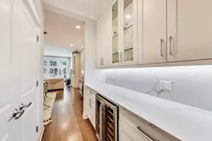 2725 N Wayne Ave, Chicago, IL 60614 - Photo 8