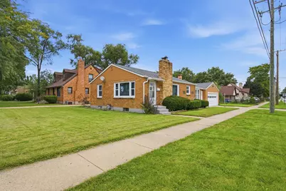 1270 Van Street, Elgin, IL 60123 - Photo 2