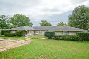 416 E 2nd St, Byron, IL 61010 - Photo 24